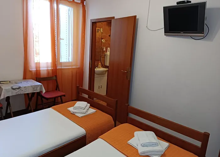 Raspudic Casa de hóspedes 3*